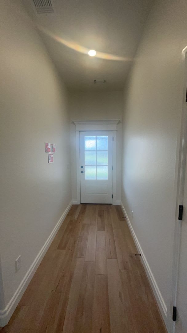 Brand New 4 Bedroom Home with Bonus Room – photo 3