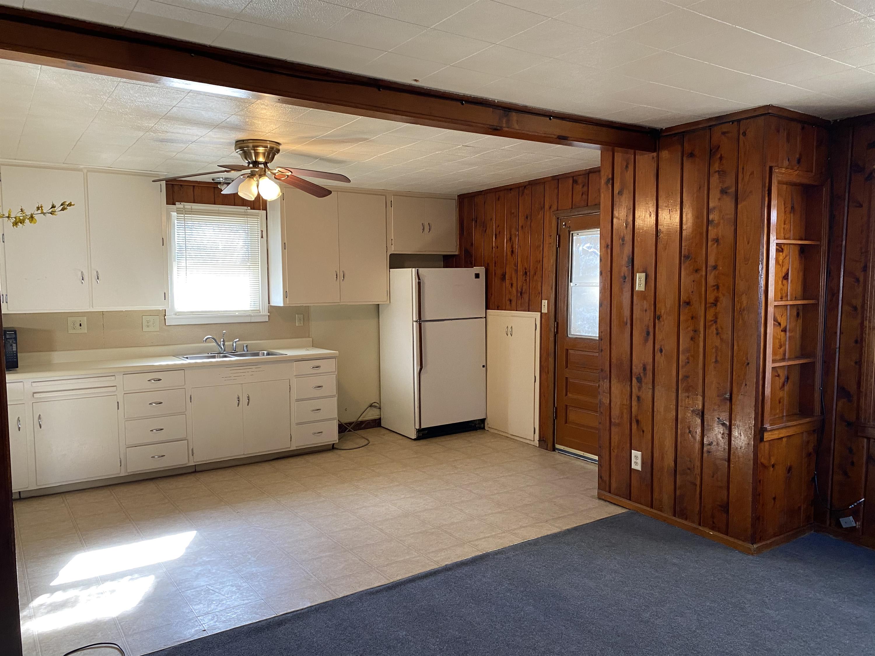 339 North Abbie Street – photo 2