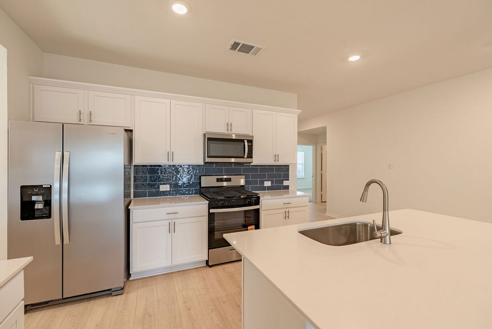 Newly Built Full Of Charm In Bar W Ranch – photo 5