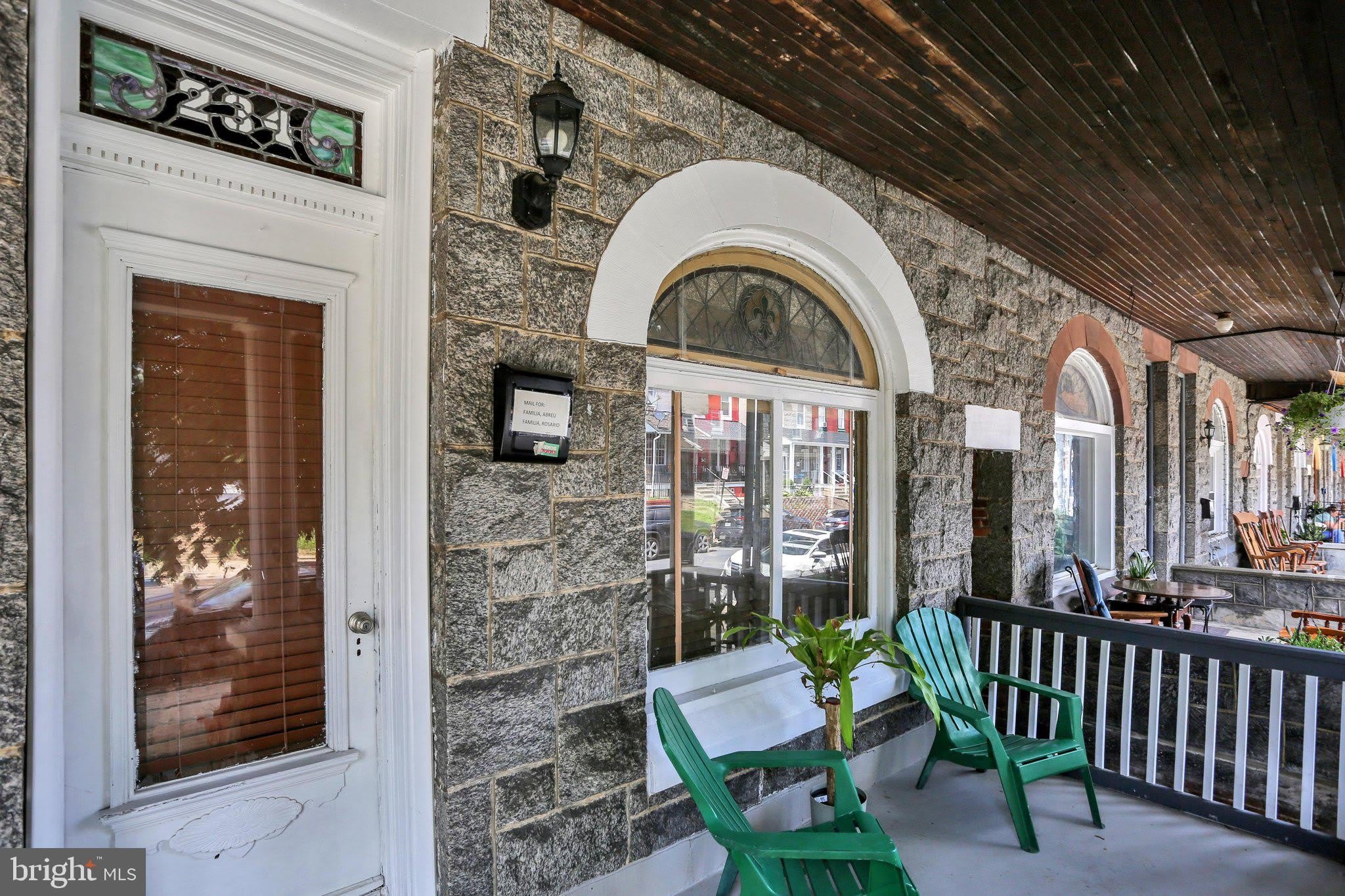 234 W Douglass Street – photo 4