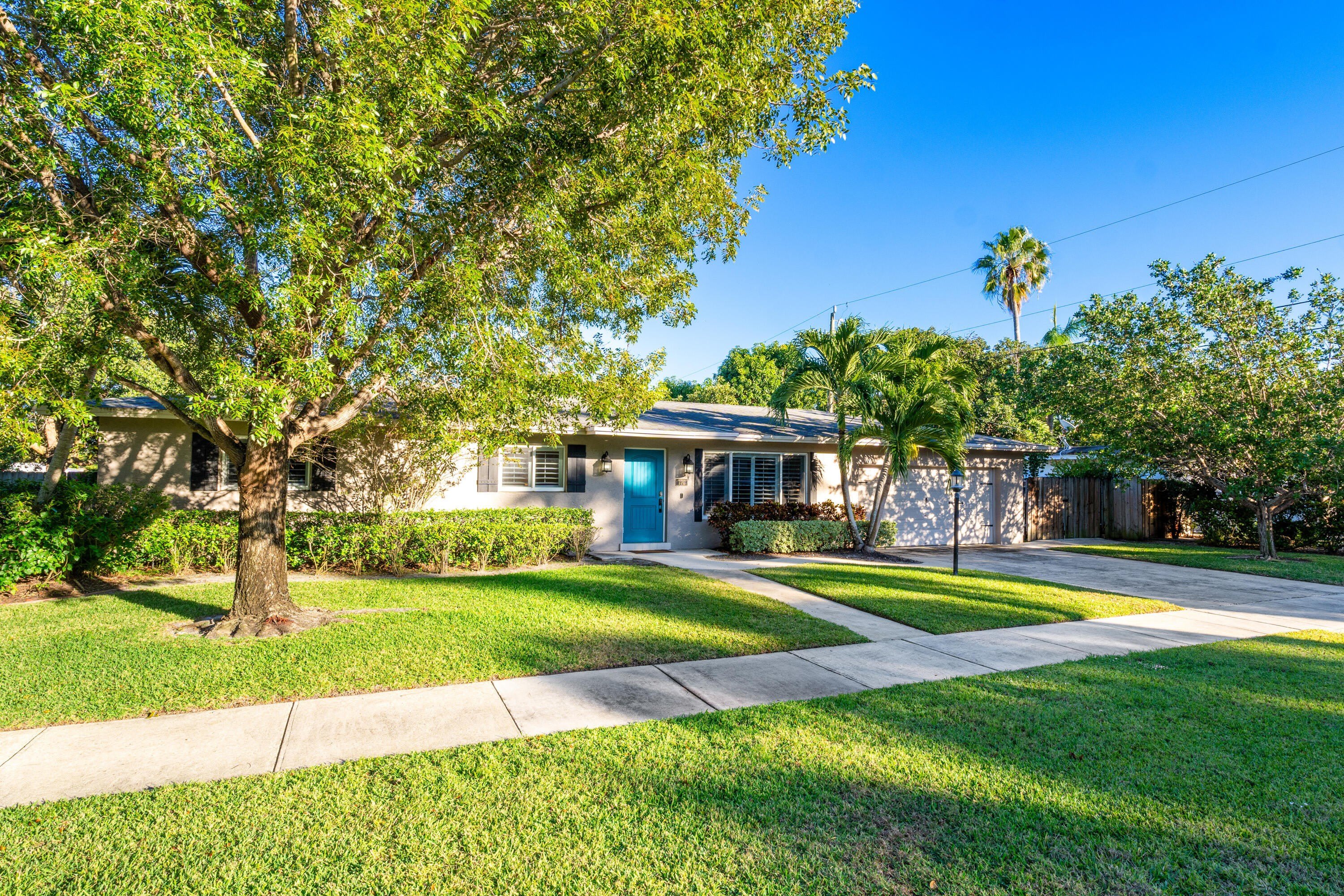 770 NW 3rd Avenue – photo 3
