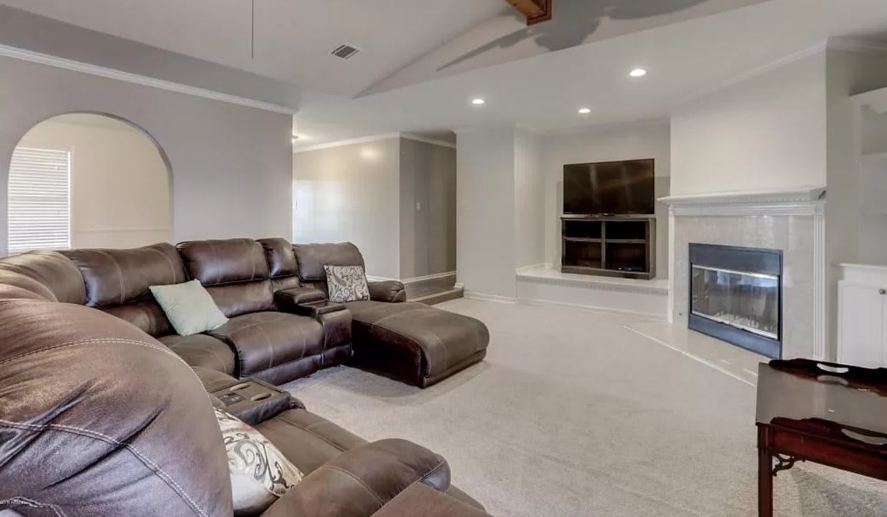 1023 Alexander Road – photo 5