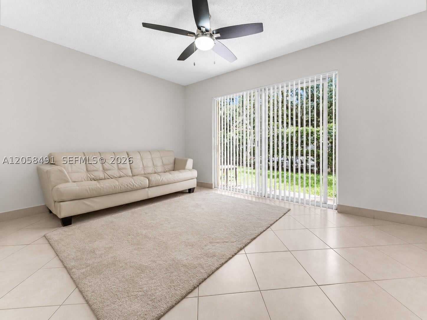 3821 Nw 90Th Ave – photo 2