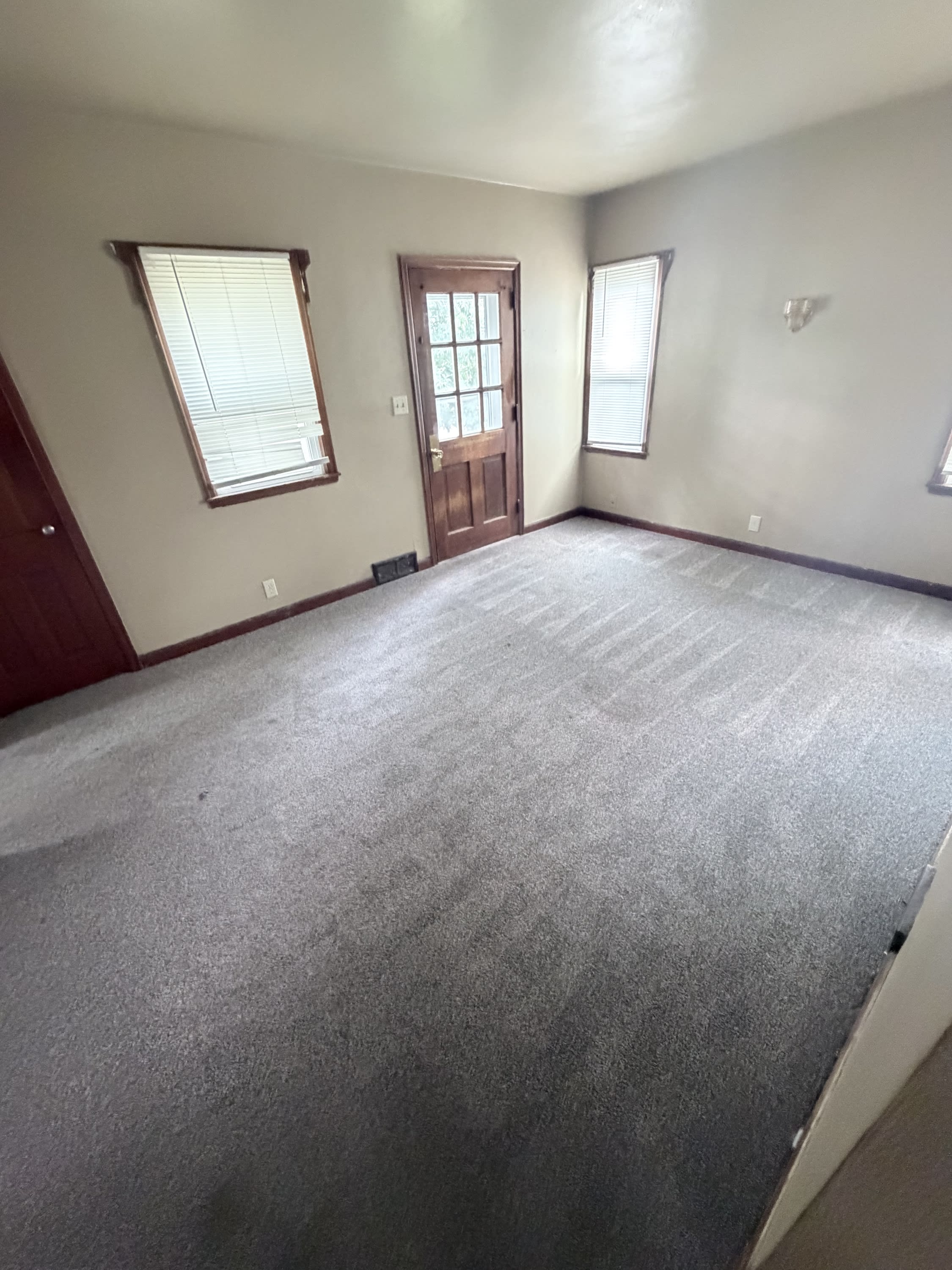207 3rd St SW – photo 4