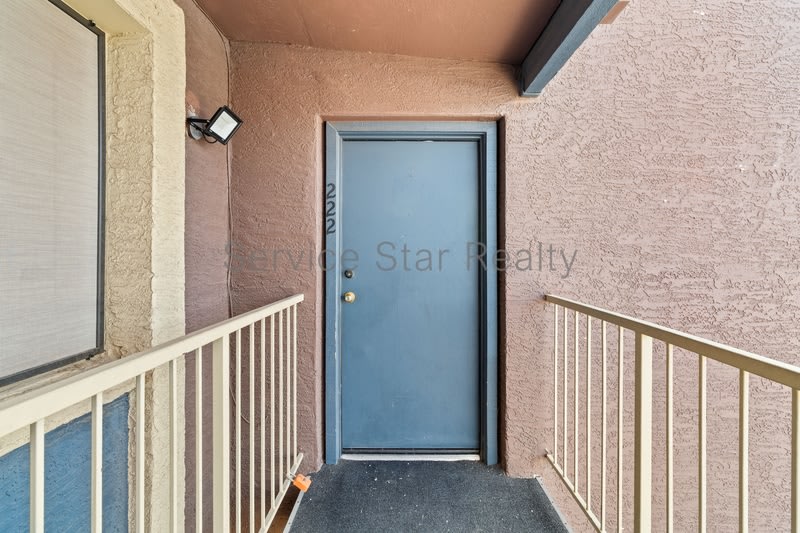 16602 N 25th St – photo 3