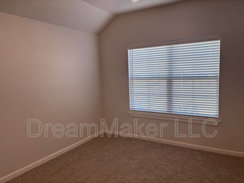 1902 Hollow Crest Court – photo 4