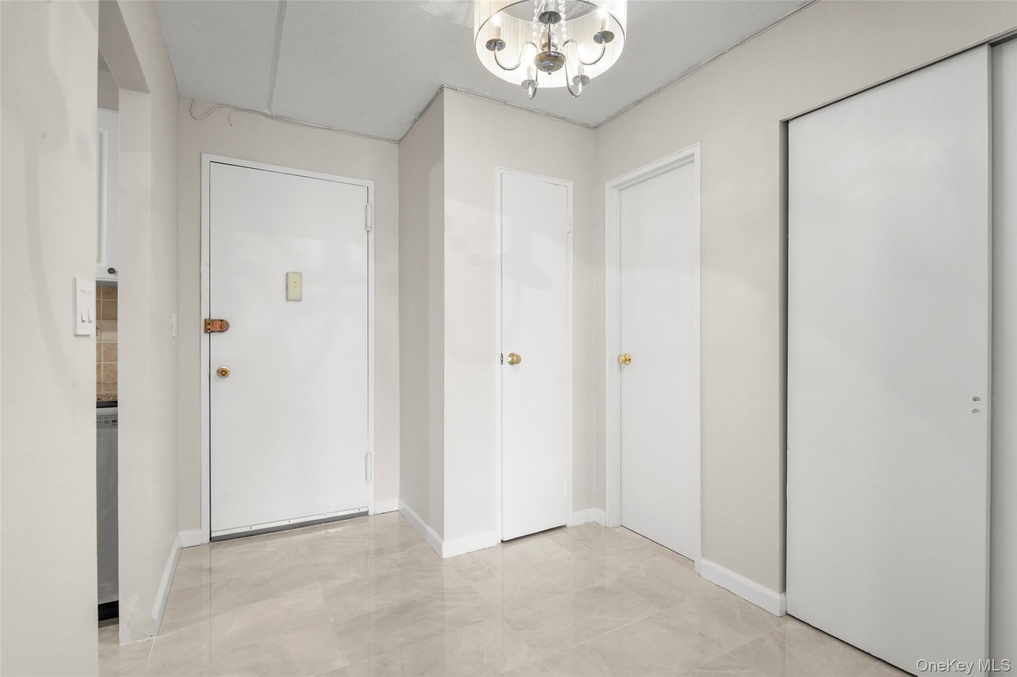 1 Consulate Drive – photo 2