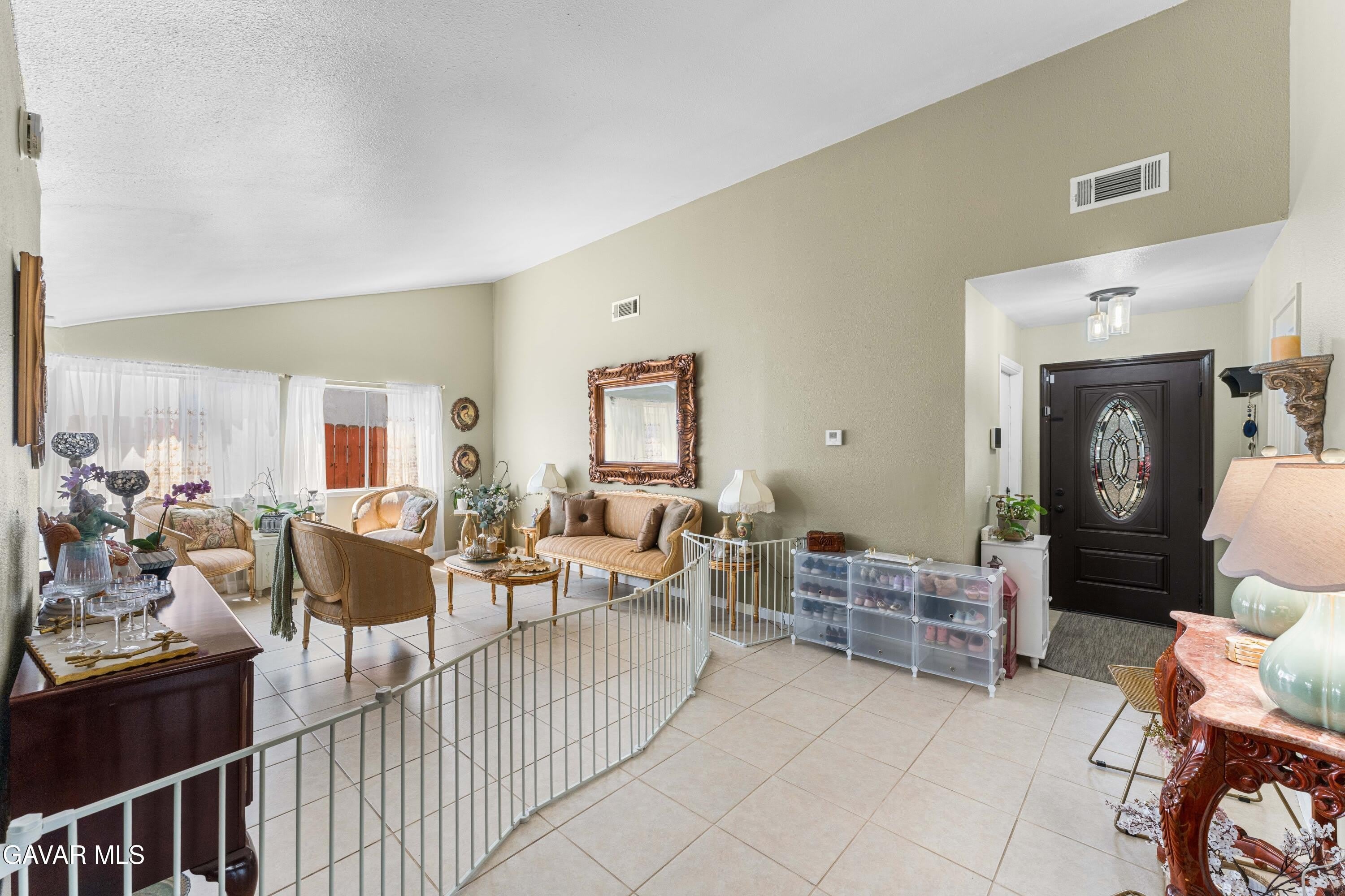 44202 E 4Th Street – photo 4