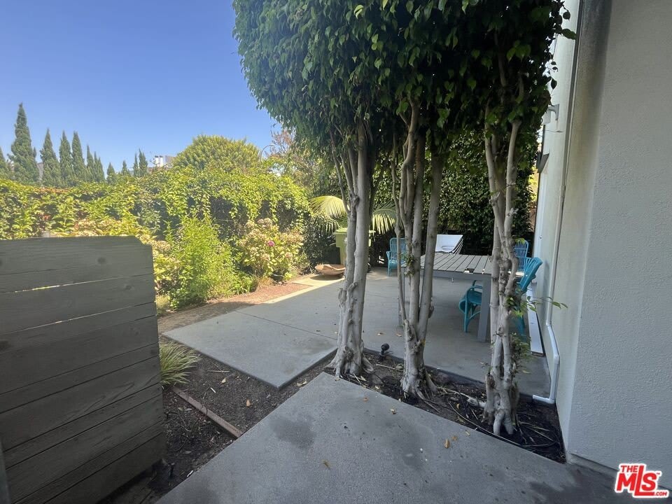 344 Indiana Ave – photo 3