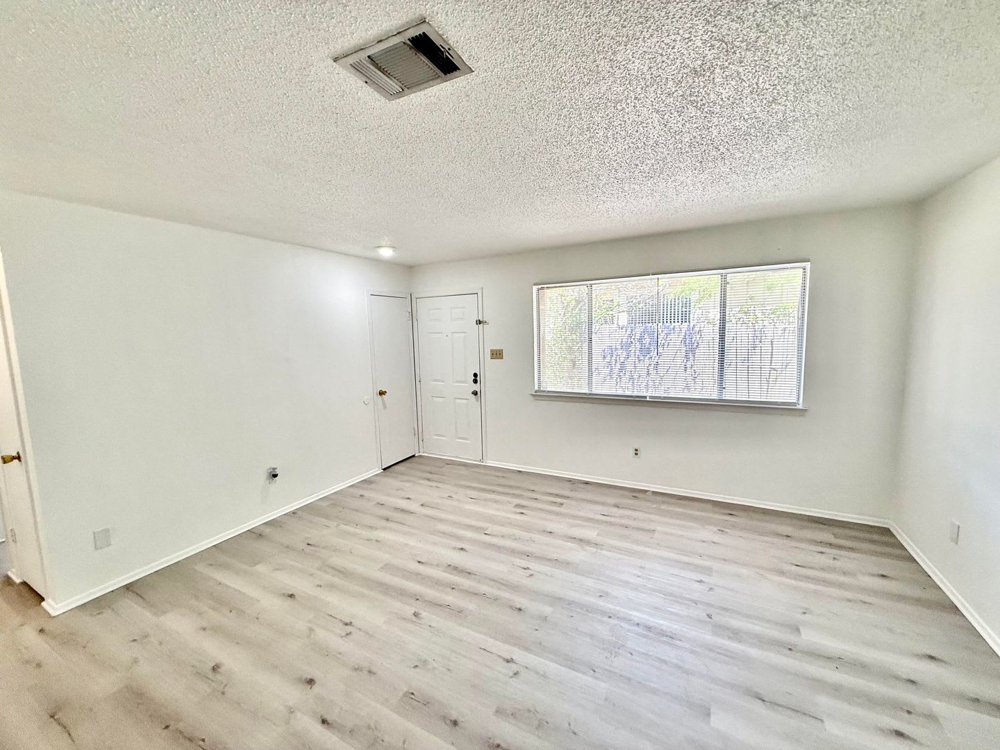 Duplex For Lease In Round Rock – photo 4
