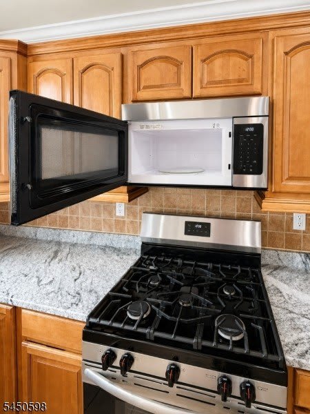 77 Cedar St – photo 5