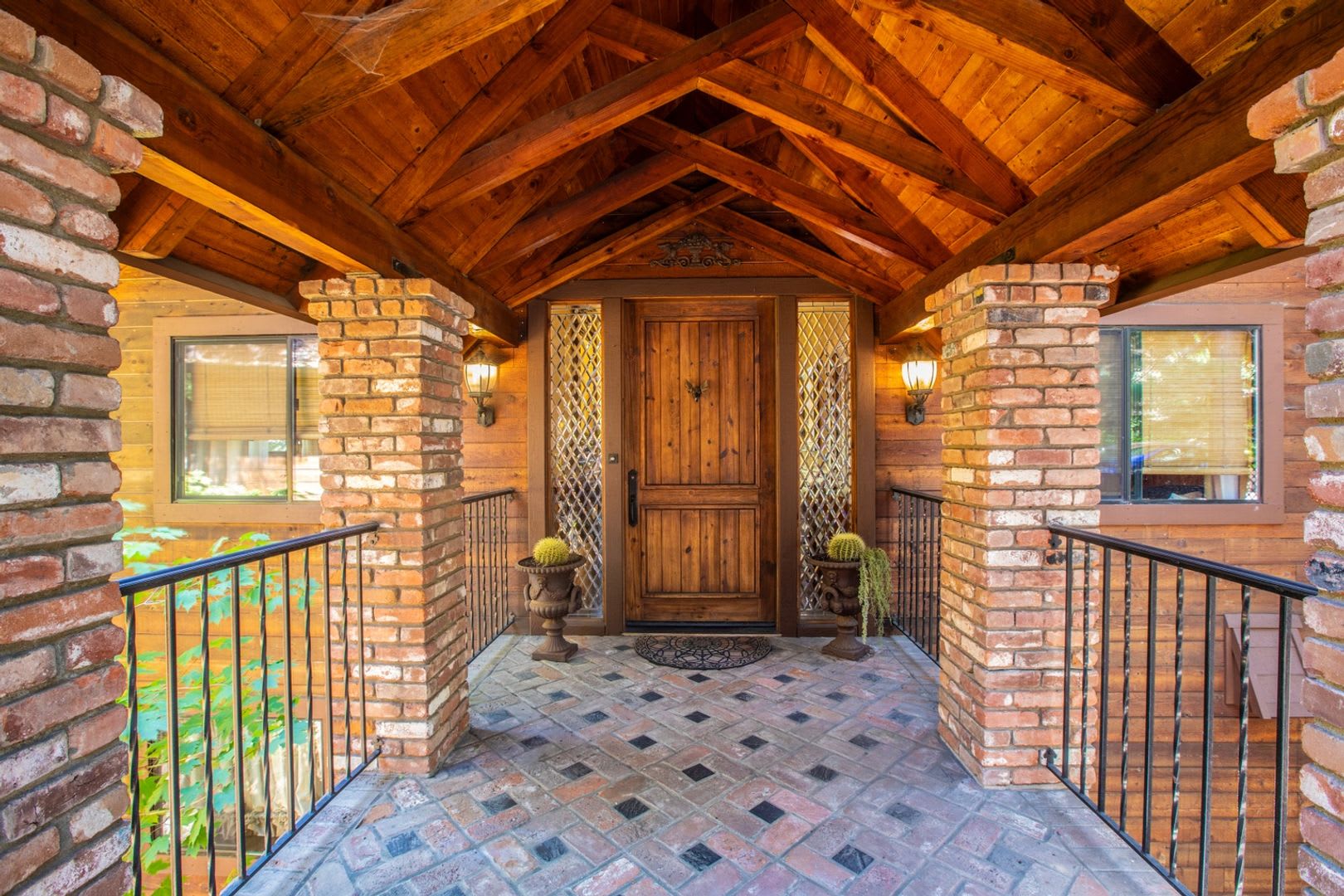 Stunning Lakefront 6Br House In Lake Arrowhead – photo 1