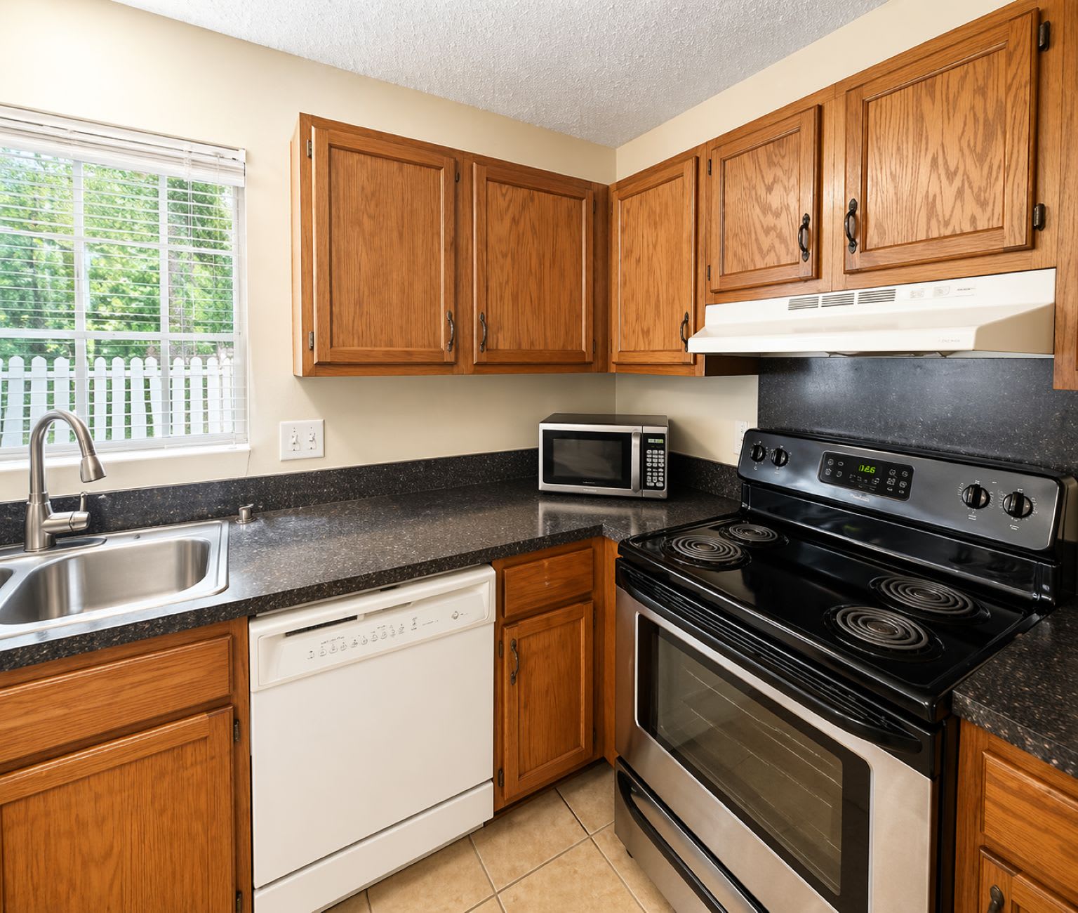 9456 Lexington CircleUnit D – photo 5