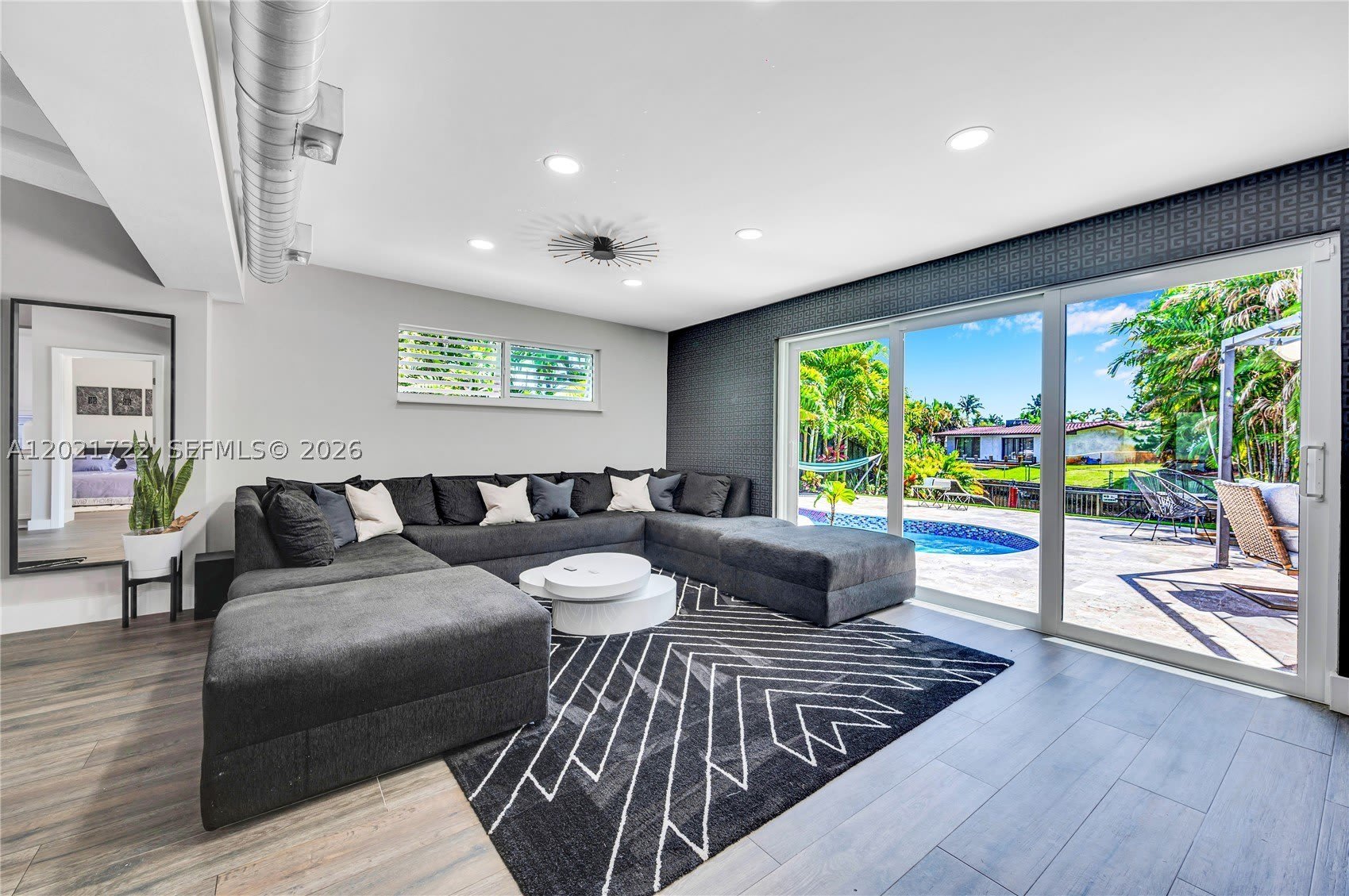 2407 Nassau Ln – photo 1