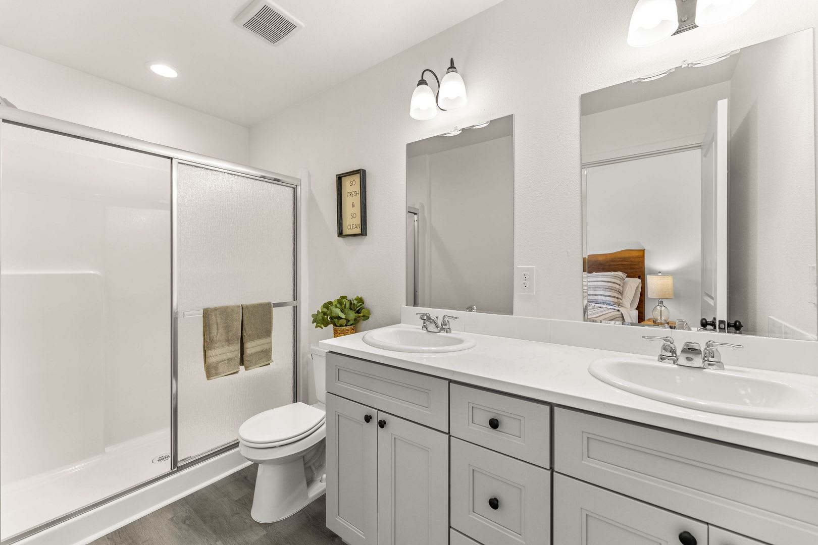 NEW MODERN HOME – photo 3