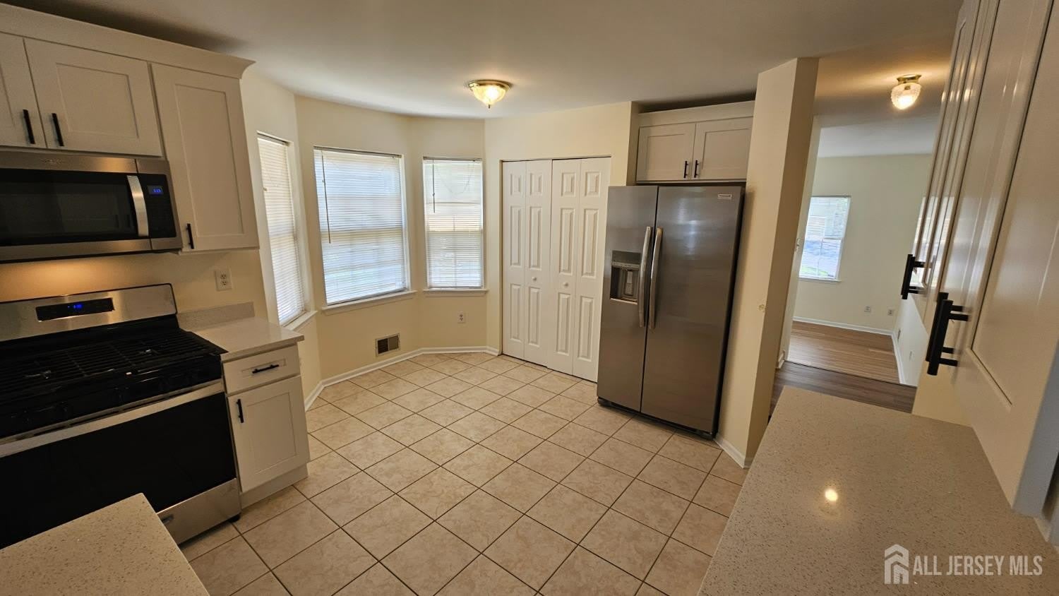 405 Cobblestone Court – photo 4