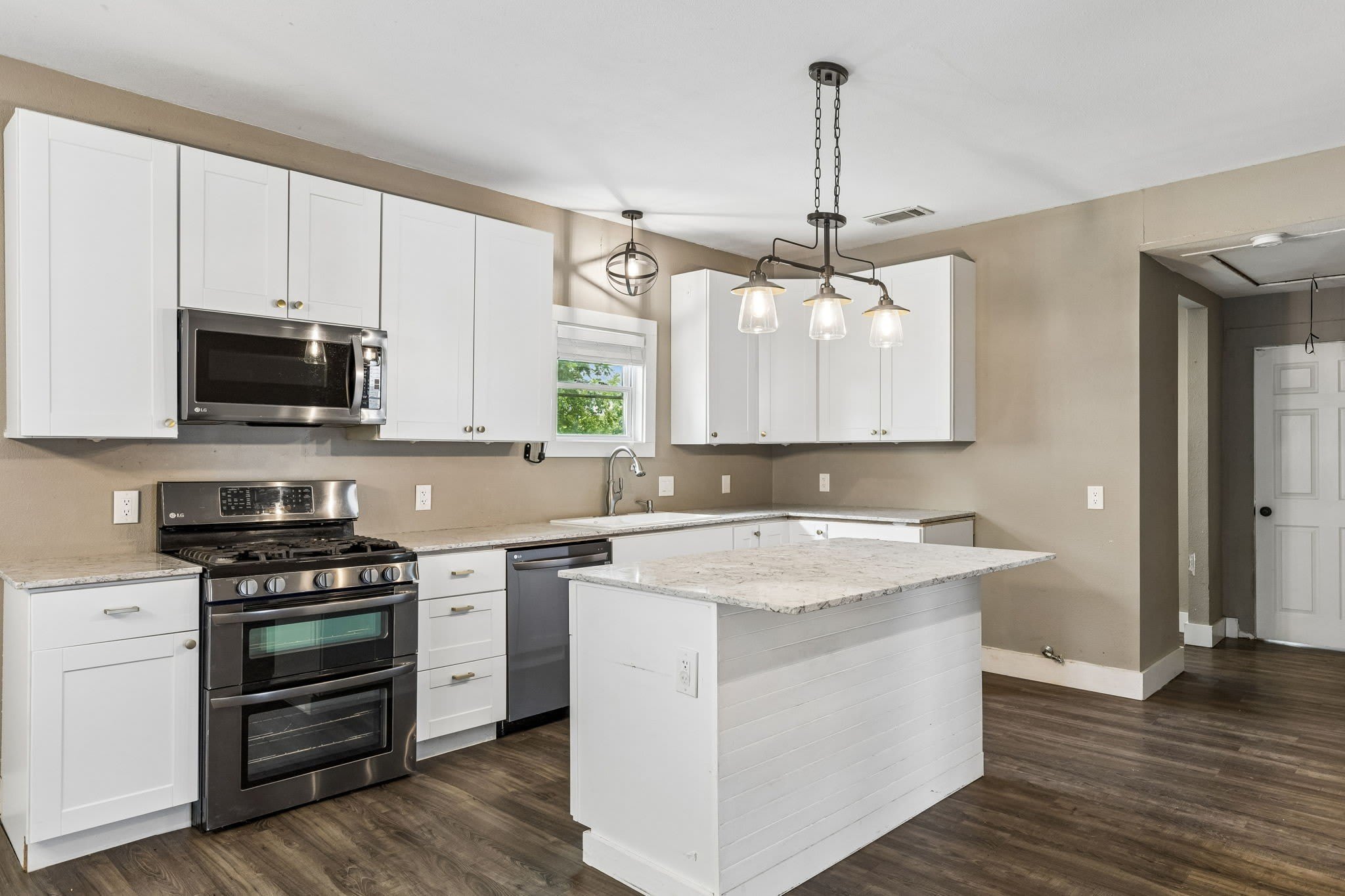 414 Main Street – photo 4