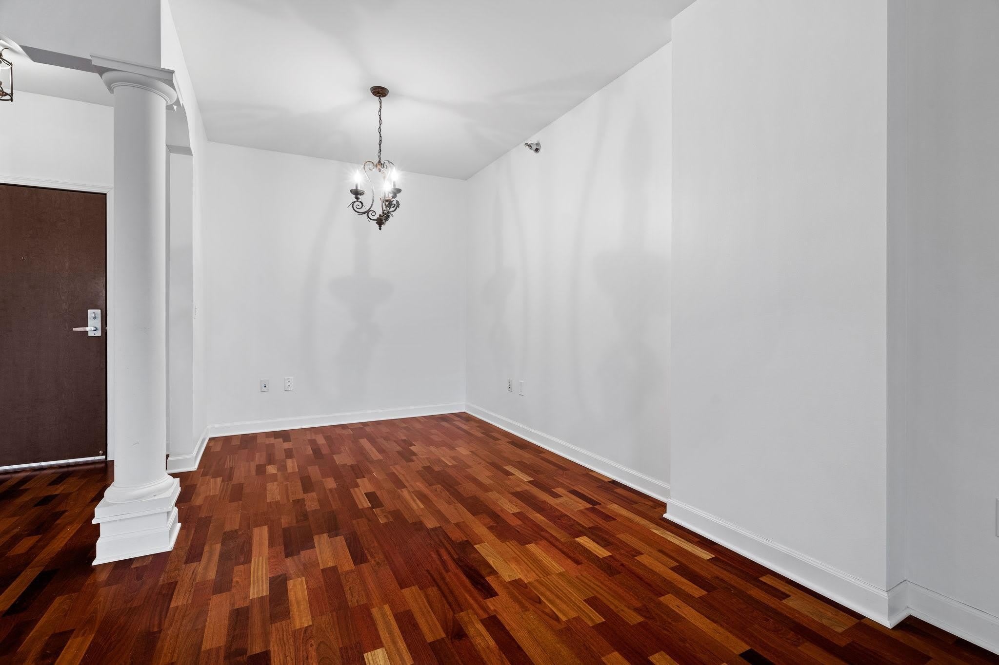 317 Groveland Avenue – photo 3