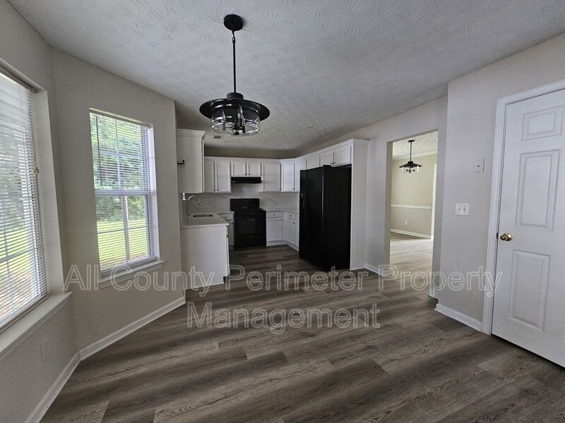 4493 Bridle Ridge Way – photo 2