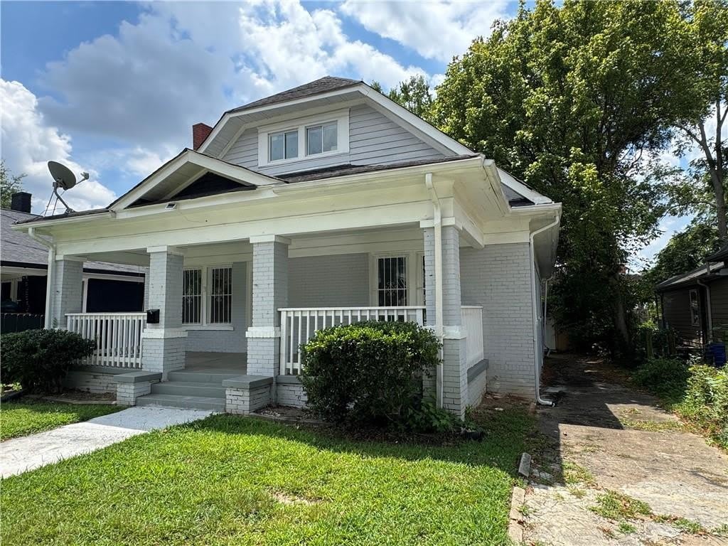 1462 Lucile Avenue SW – photo 2