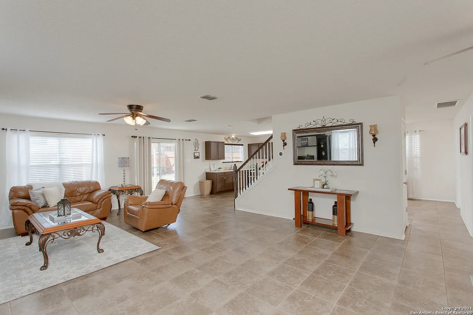 Coming Soon Move In Special Two Story Beauty With Loft Island Kitchen Spacious Primary Suite – photo 3