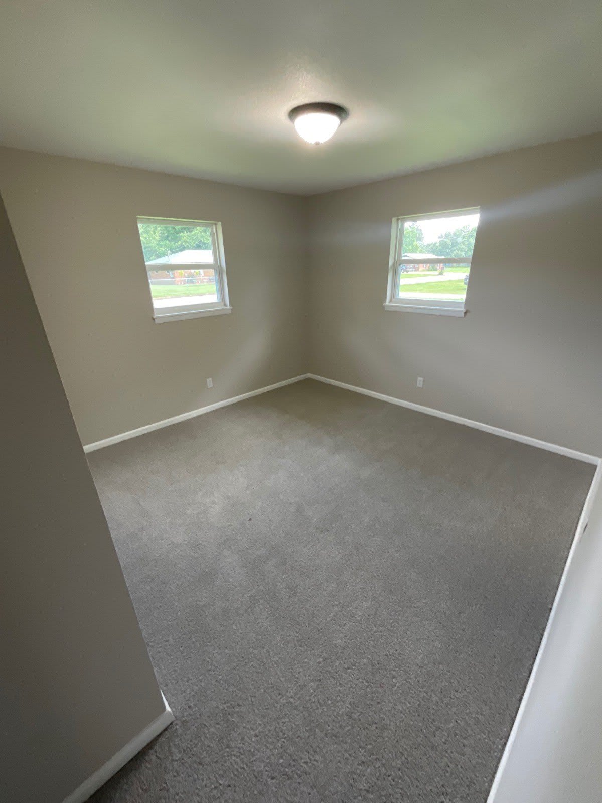 1516 Edgewood Dr. – photo 4