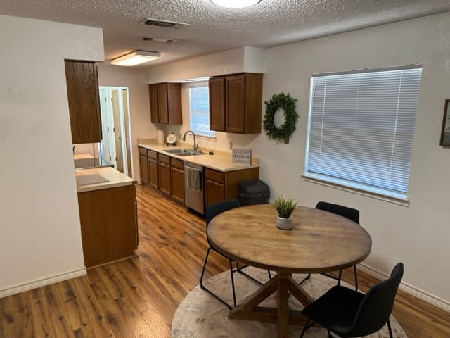 4504 Fairgate Dr – photo 3