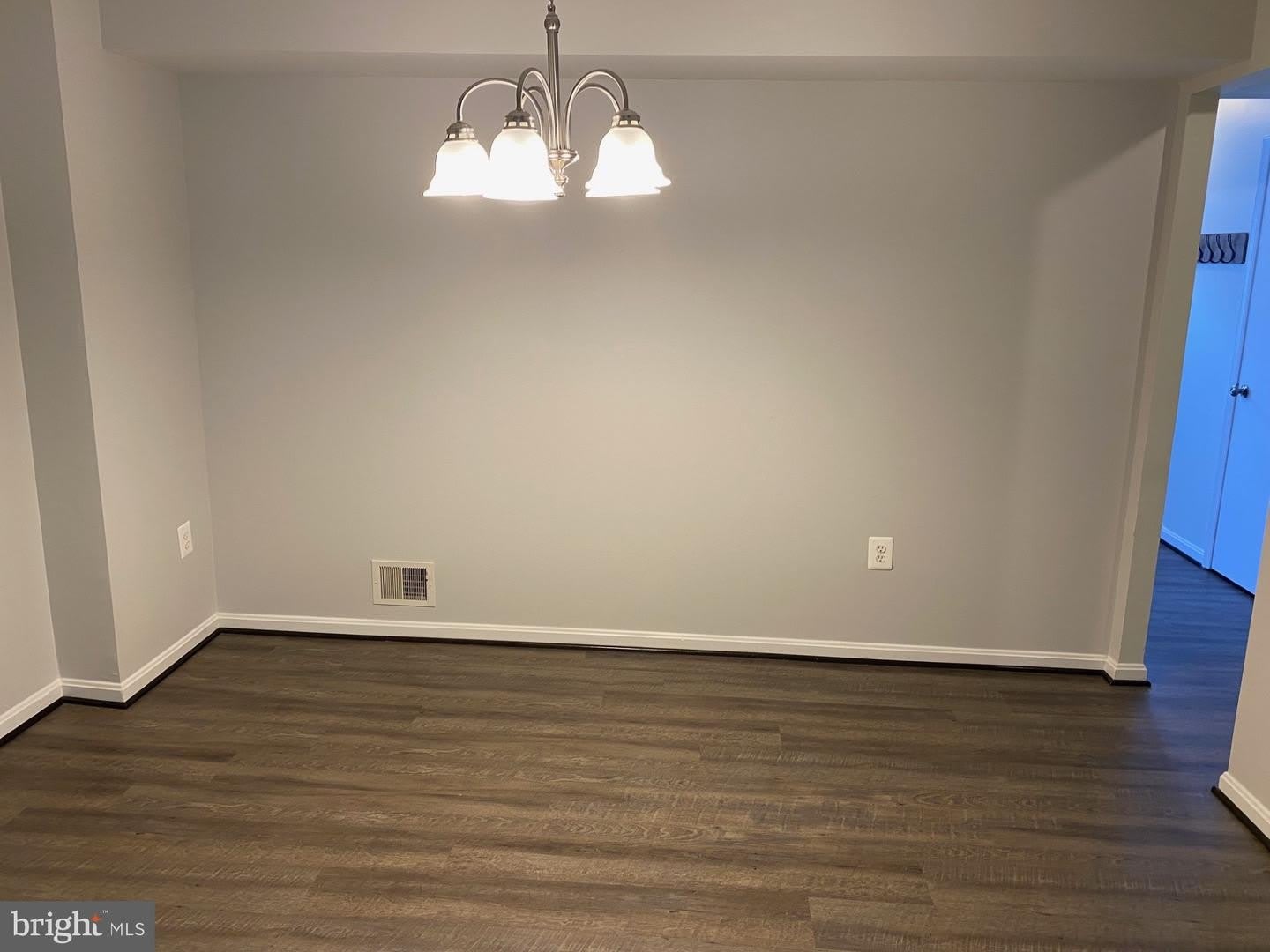 1210 THOMAS JEFFERSON PL – photo 3