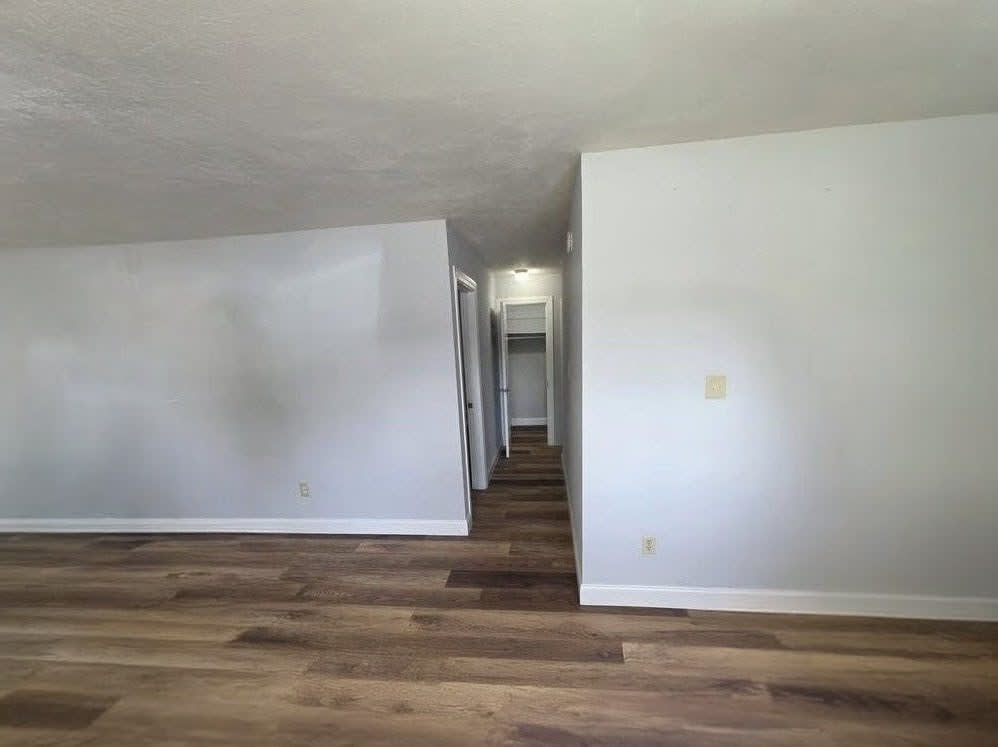 2252 Maple Avenue – photo 5