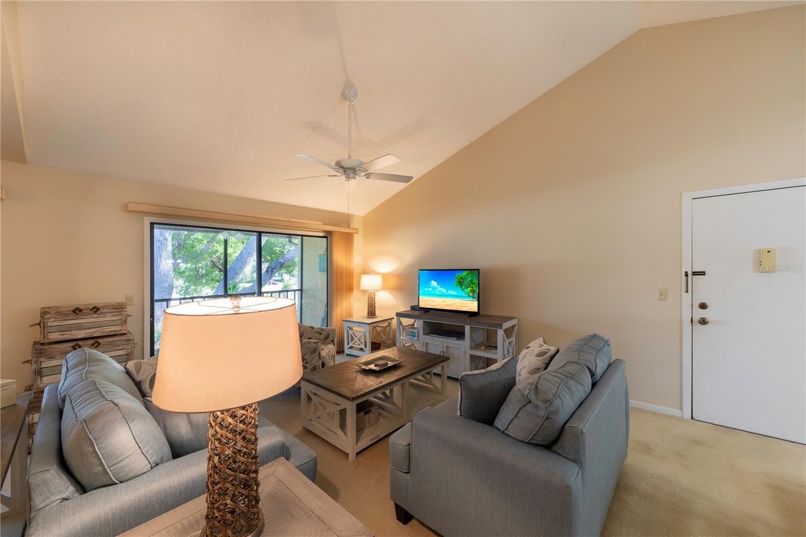 646 BIRD BAY Drive E – photo 4