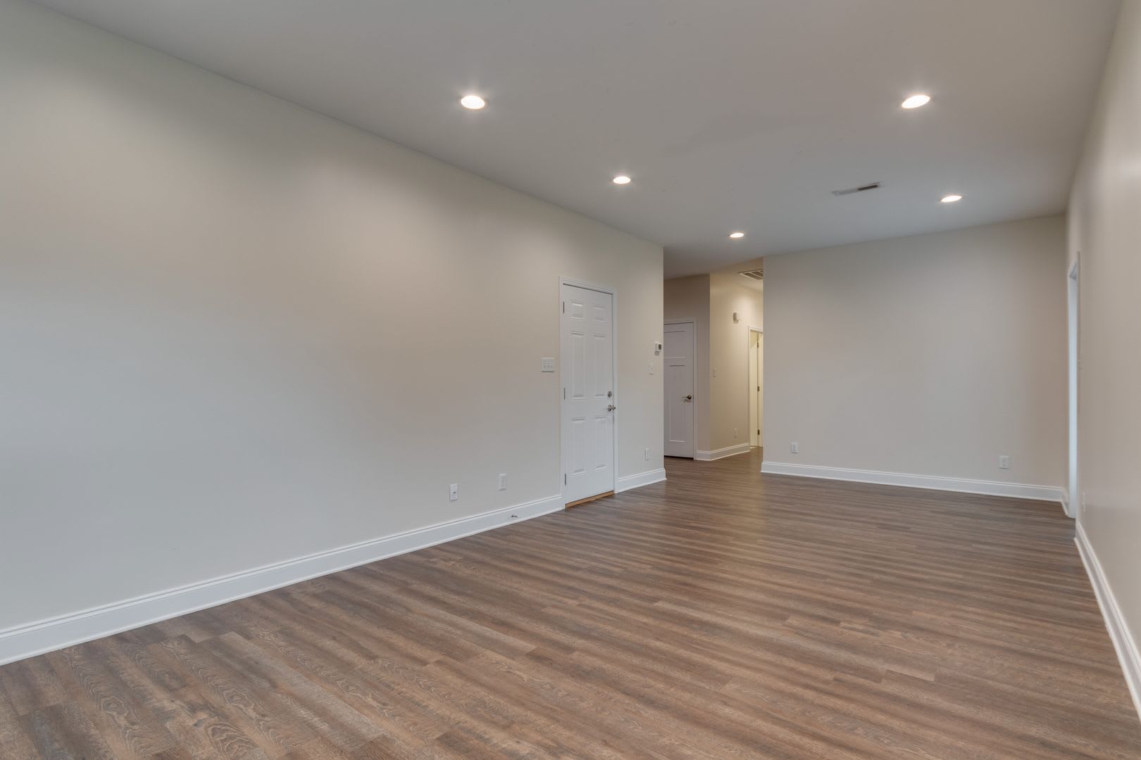 2 BR 2 Bath Condo with Garage – photo 4