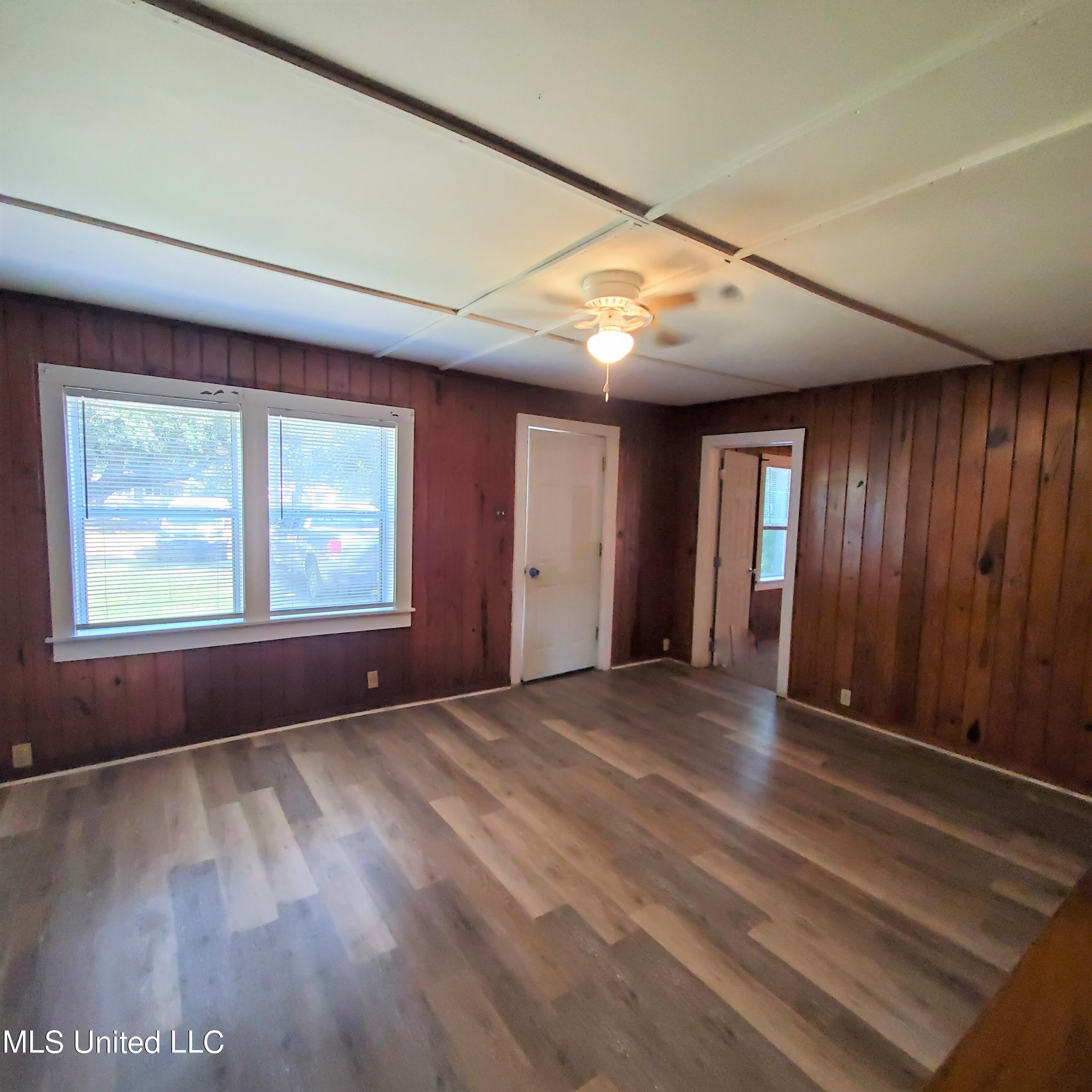 2217 32nd Street – photo 4