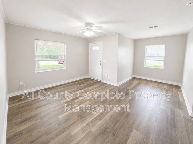 10415 Briarcliff Rd E – photo 4
