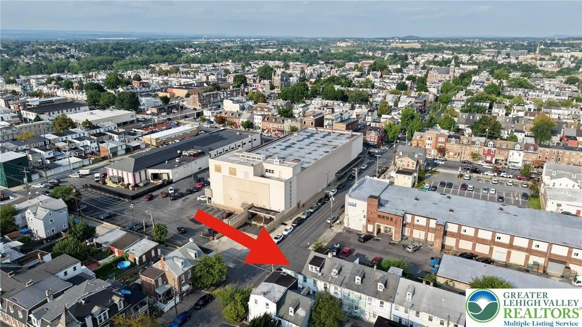 547 Silk Street – photo 4