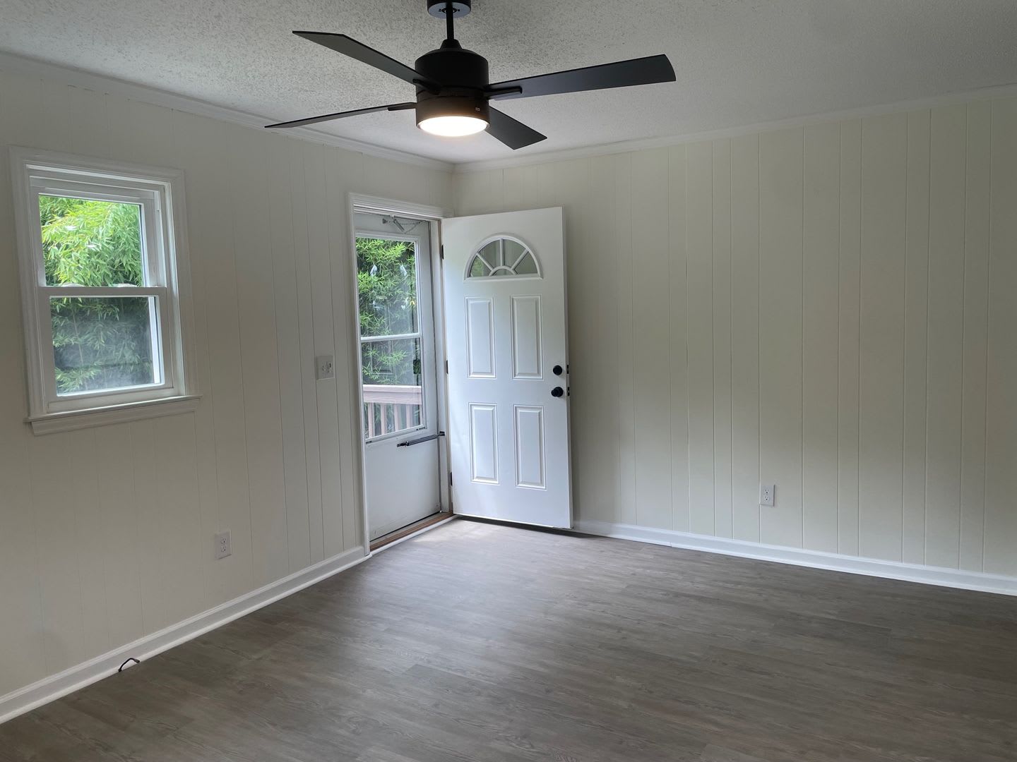 NEWLY RENOVATED 3 BED, 2 BATH BRICK HOME LOCATED IN TROY! – photo 3