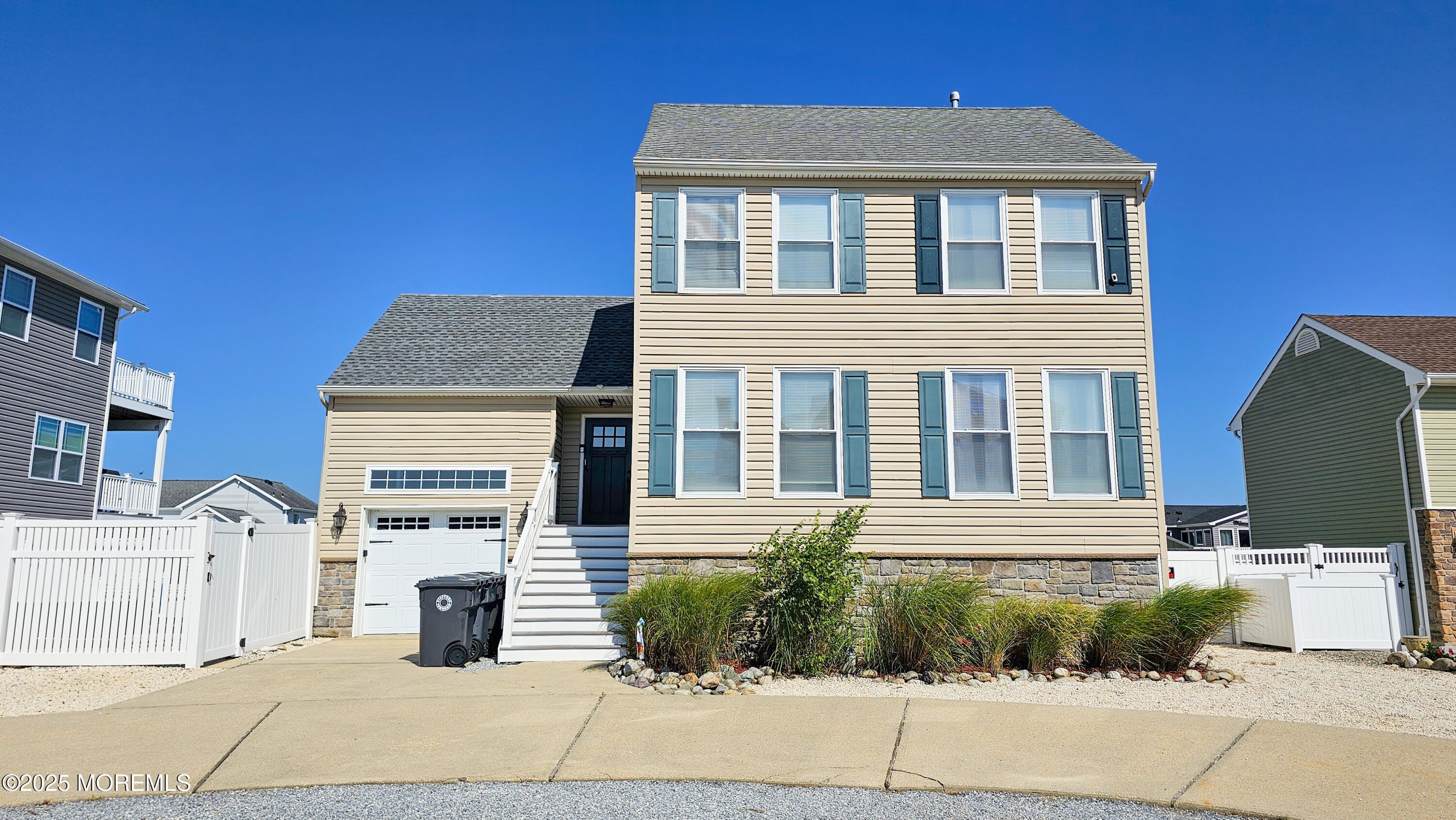 105 Peter Road – photo 1