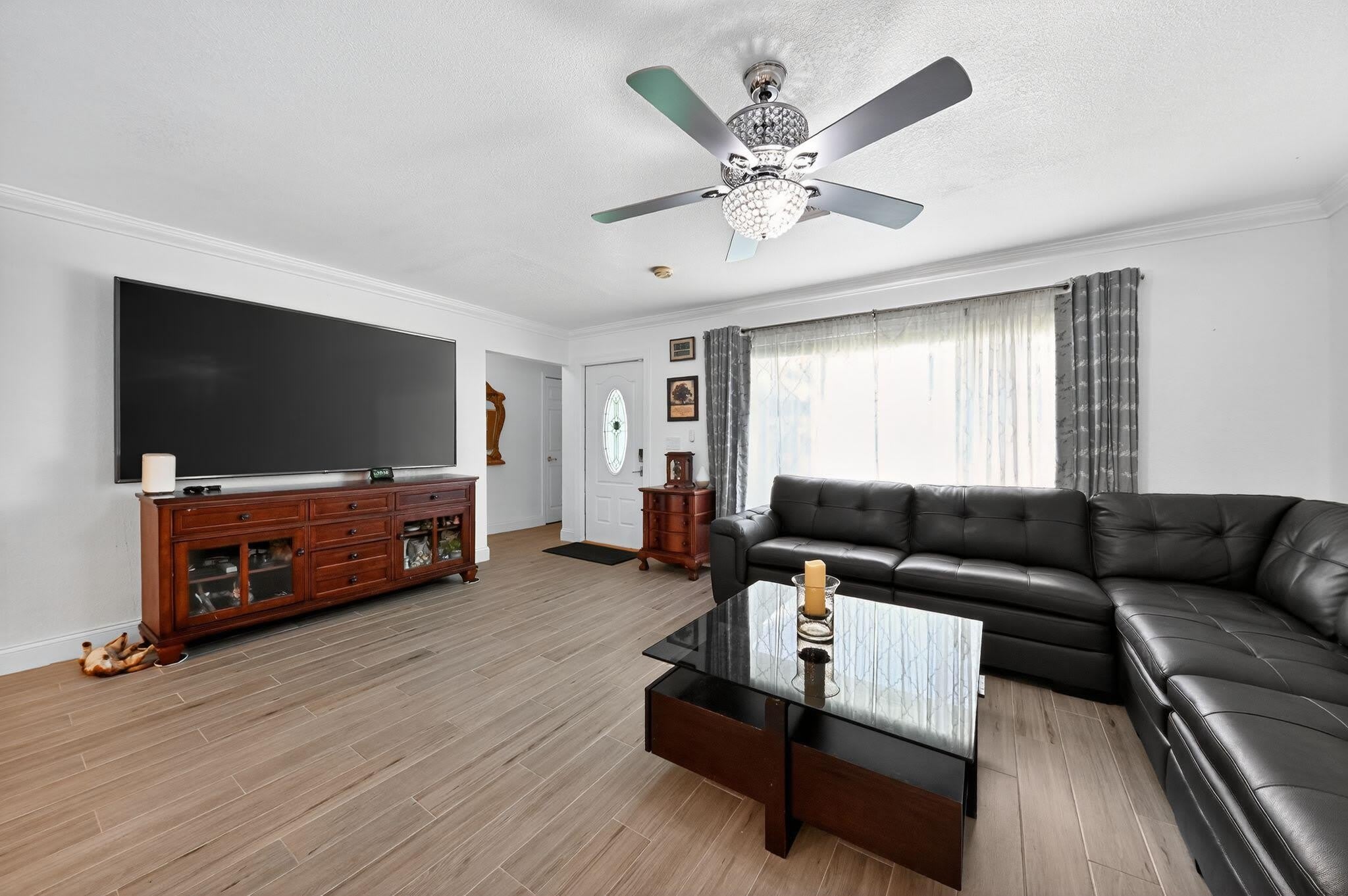 407 Highwood Circle – photo 5