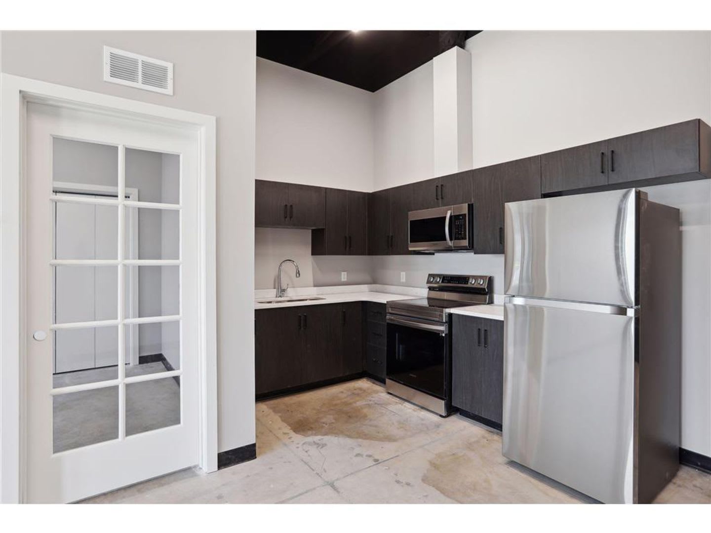 801 SE 9th Street – photo 3
