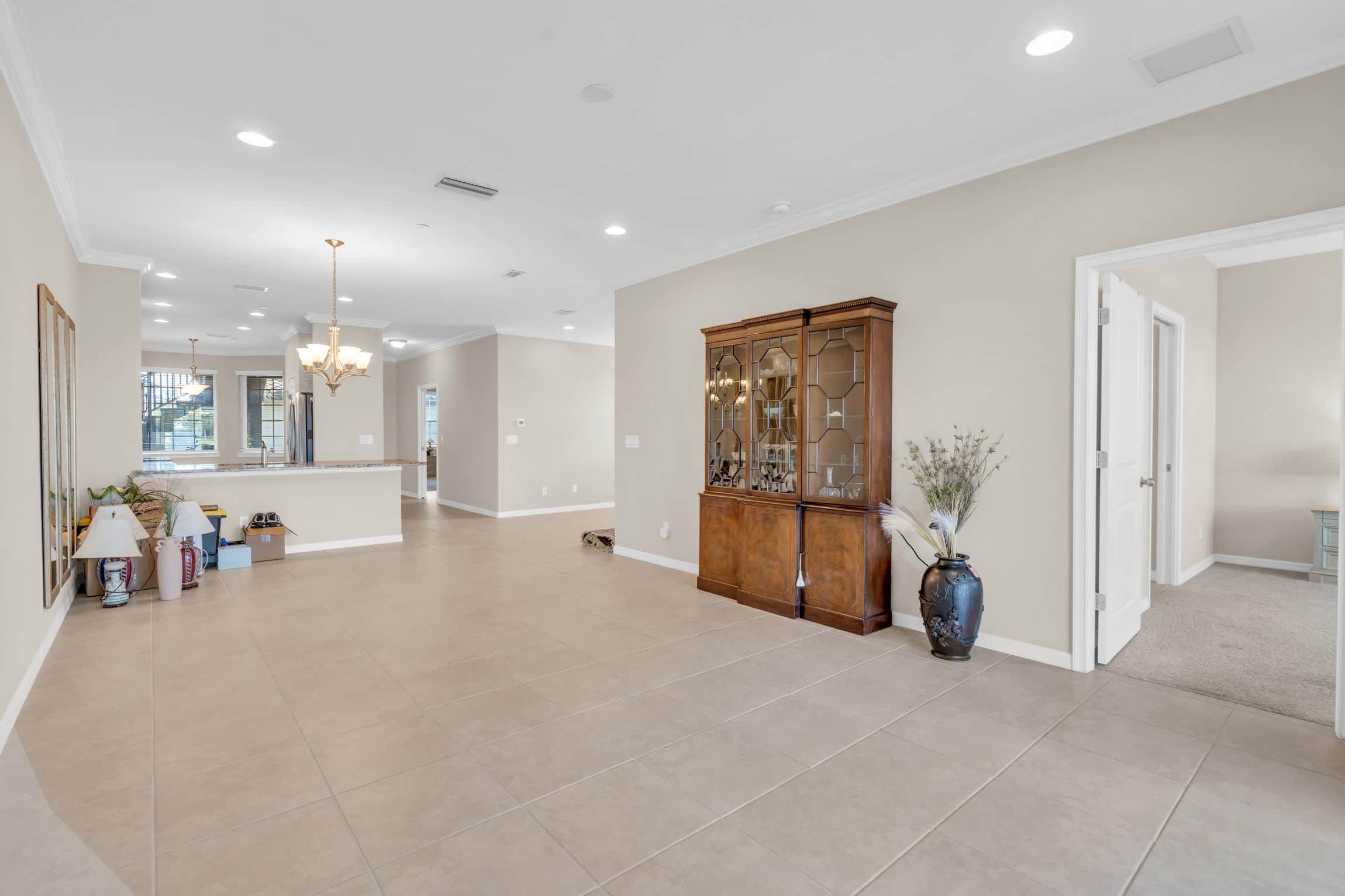 9385 Pocida Court – photo 4