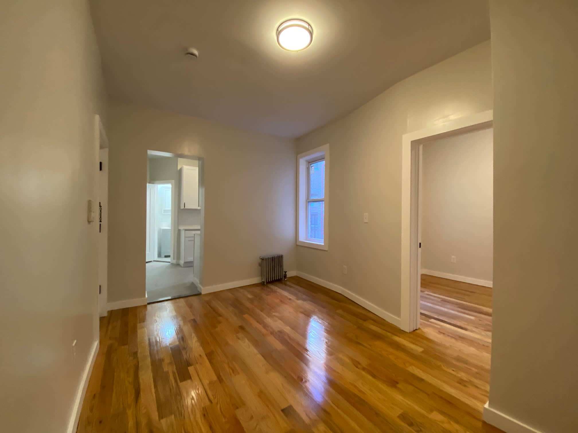 5608 Hudson AveApt 13 – photo 5