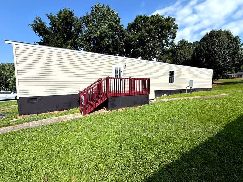 112 Cloverleaf Ct – photo 3