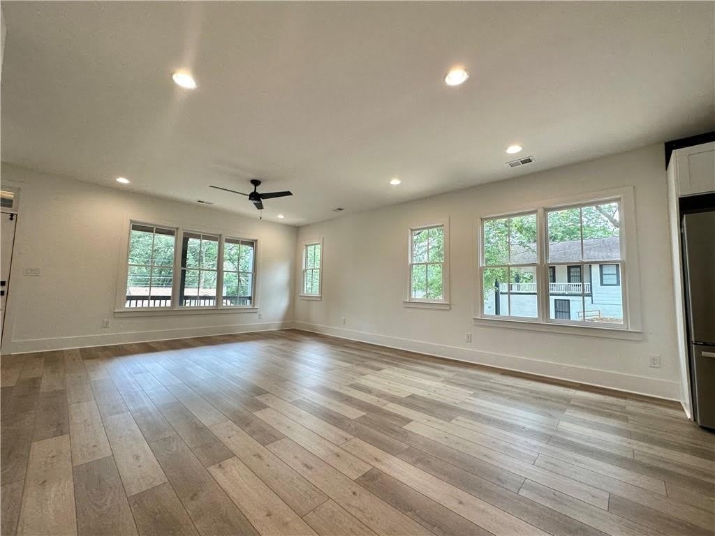 192 Claire Drive SE – photo 3