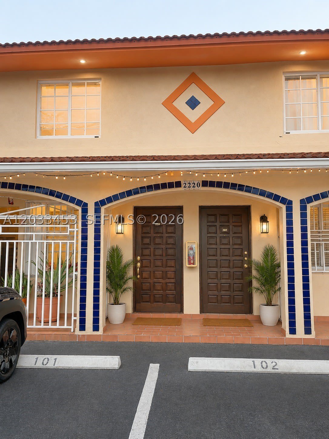 2220 W 74th St – photo 2