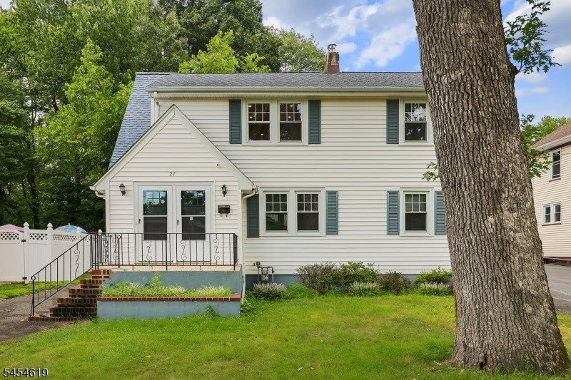 21 Old South Ave – photo 2