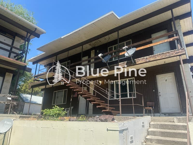 390 West 14th Street – photo 1