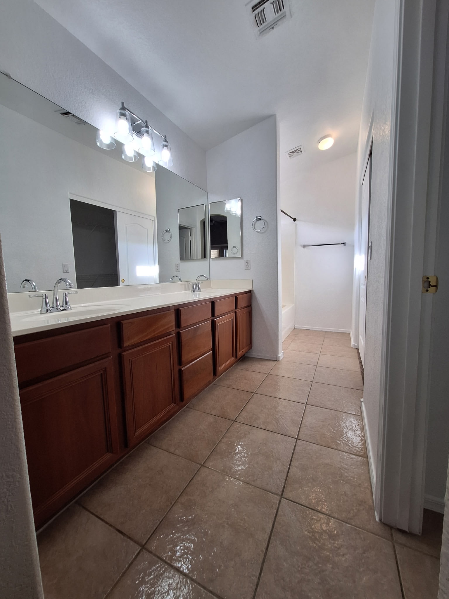 7635 E Des Moines Cir – photo 4