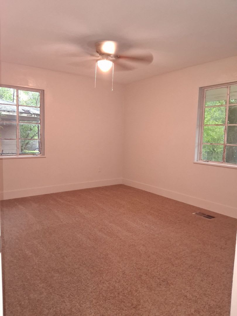 Move-In Ready 3BR/2BA Home in South Jackson – photo 4