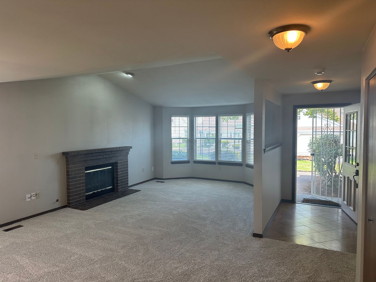 5710 N 21st St #10 – photo 3