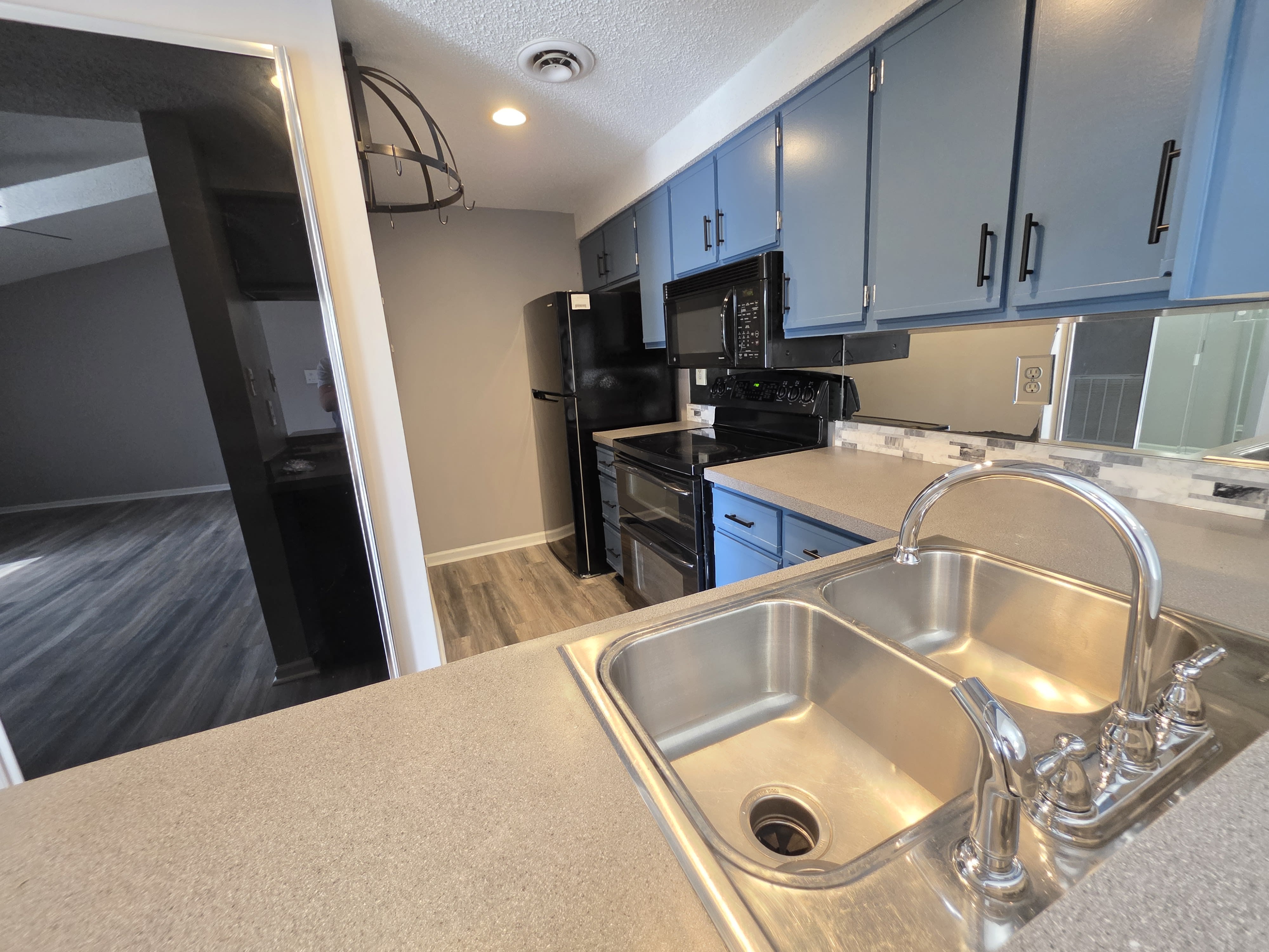 2440 Stembridge Ct Apt J – photo 4