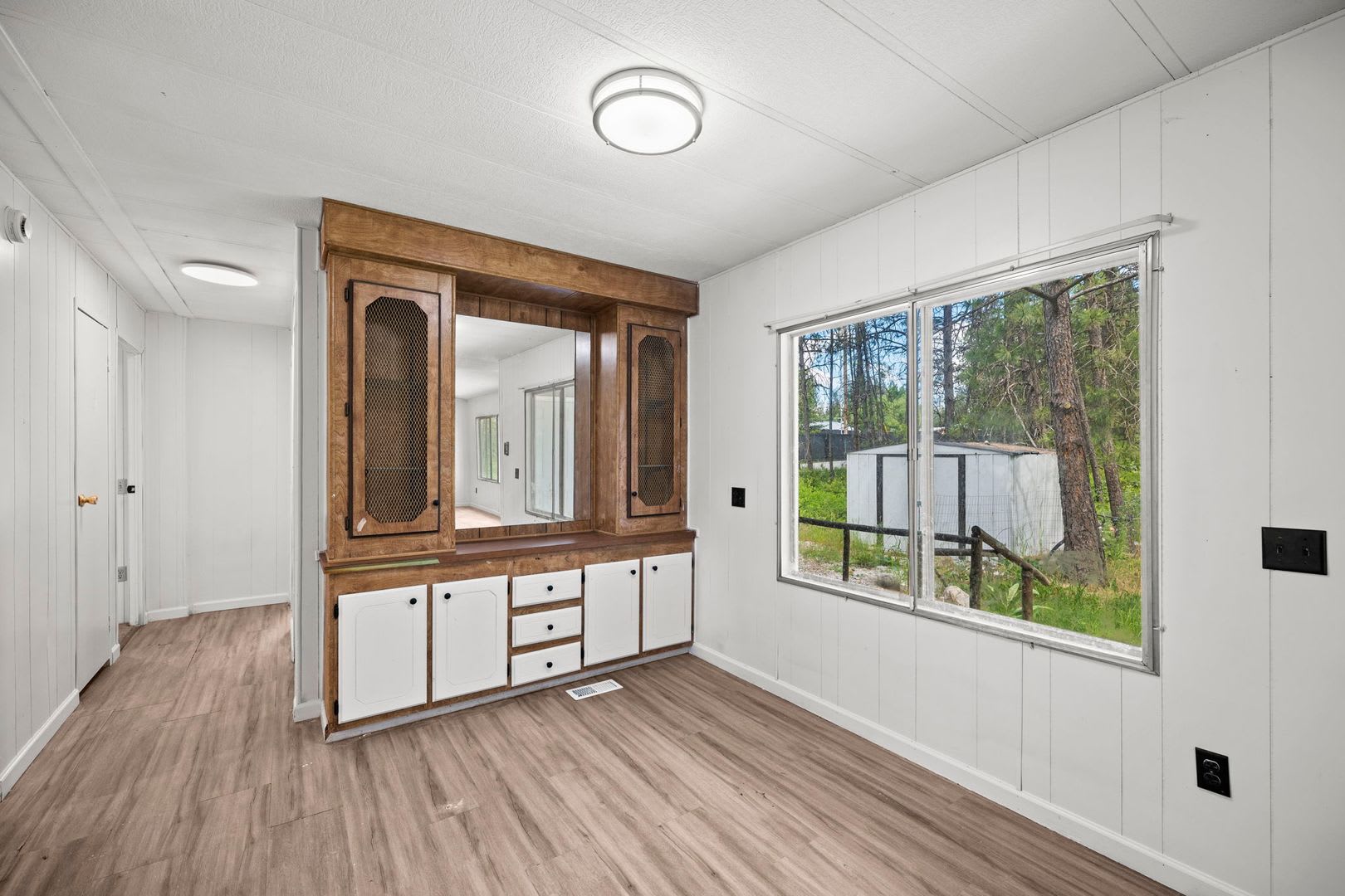 Single Level Springdale Home – photo 5
